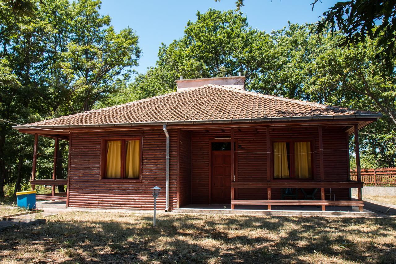 קיטן Hotel Kremikovci מראה חיצוני תמונה