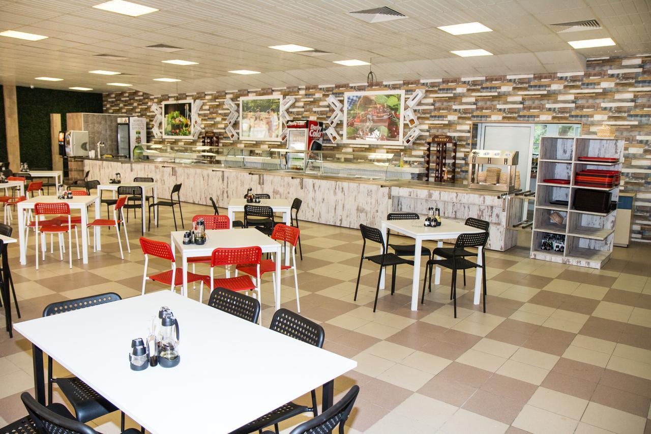 קיטן Hotel Kremikovci מראה חיצוני תמונה